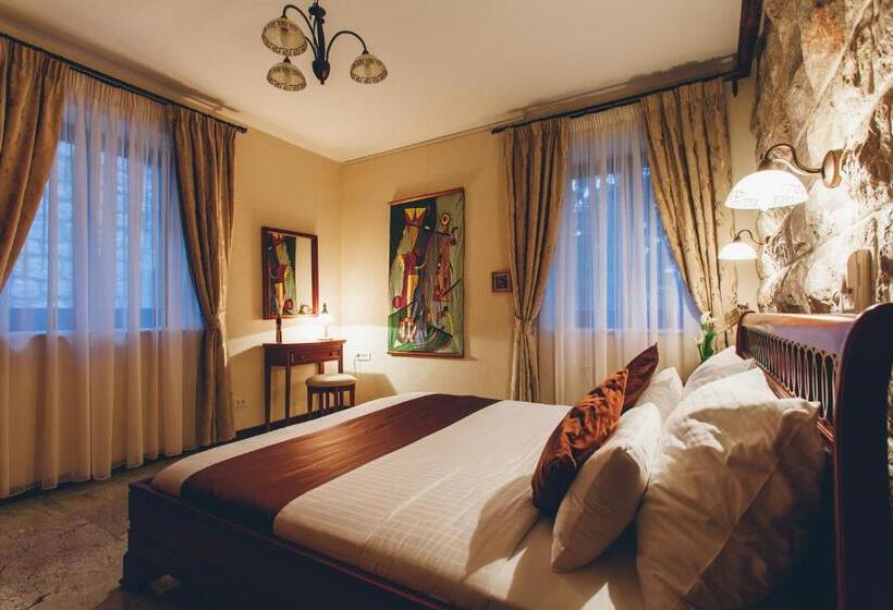 اتاق استاندارد, Carrubba