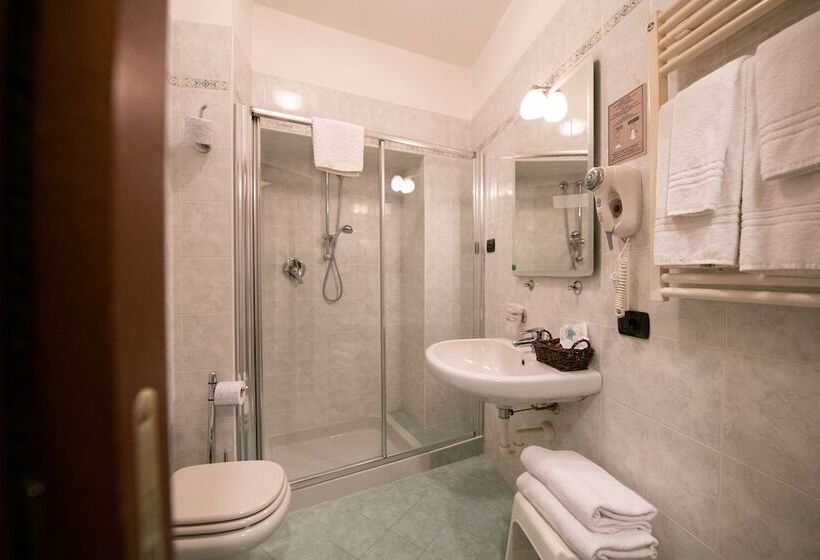 Номер Стандарт, Alessi Hotel Trattoria