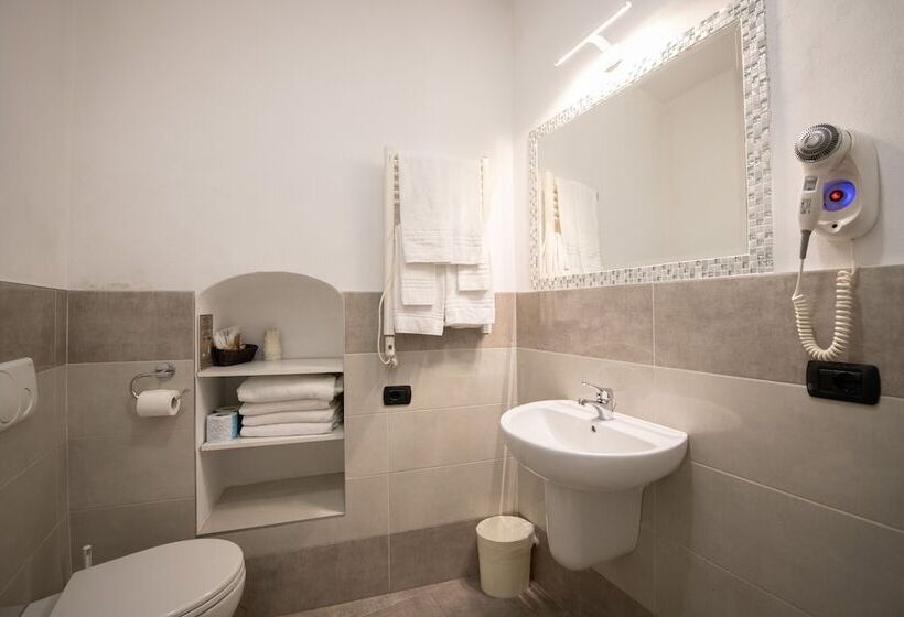 Номер Стандарт, Alessi Hotel Trattoria