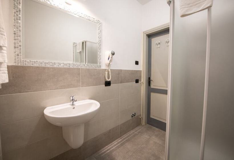 Номер Стандарт, Alessi Hotel Trattoria