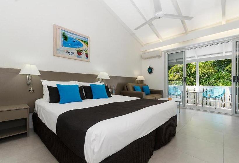 Студио Стандарт с Балконом, By The Sea Port Douglas