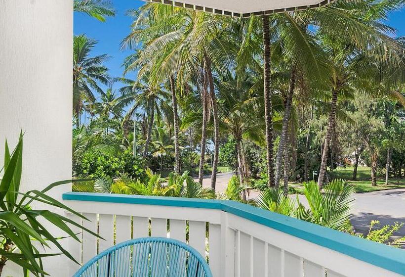 スーペリアスタジオ, By The Sea Port Douglas