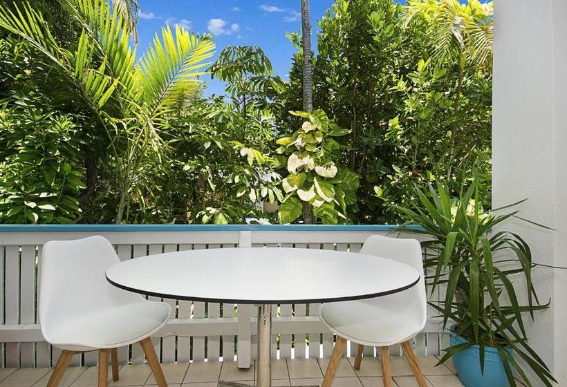 スタンダードスタジオ, By The Sea Port Douglas