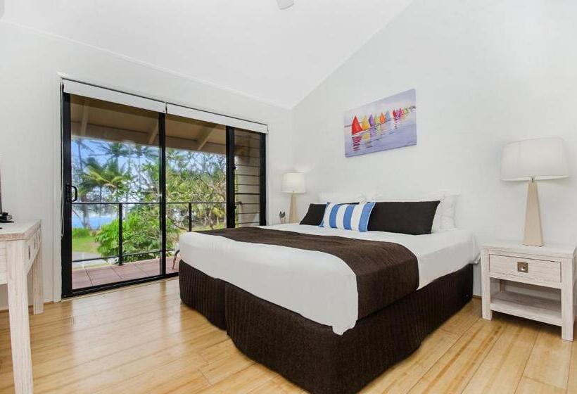 オーシャンビュー２ベッドルームヴィラ, By The Sea Port Douglas