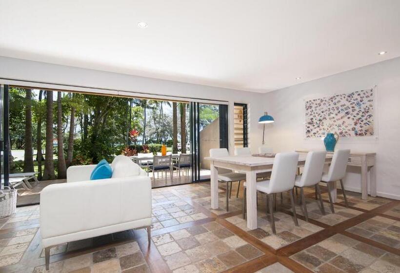 オーシャンビュー２ベッドルームヴィラ, By The Sea Port Douglas