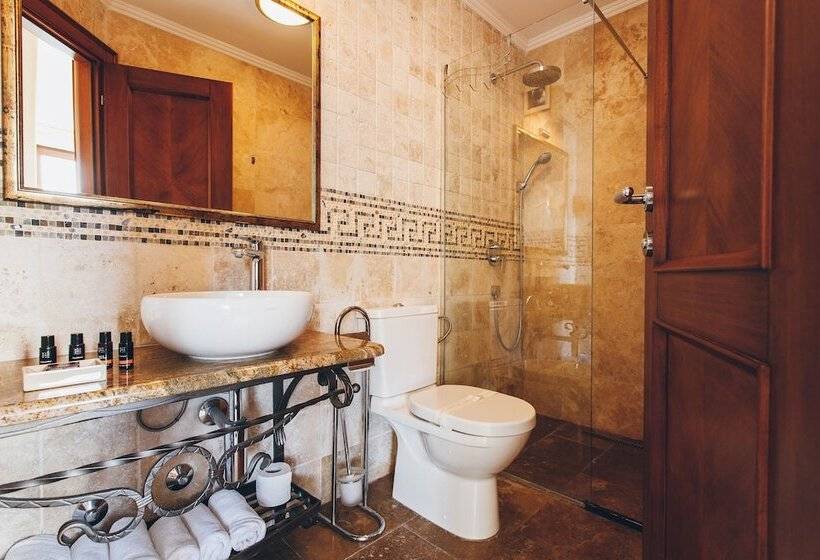 اتاق استاندارد, Carrubba