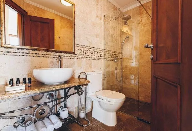 اتاق استاندارد, Carrubba