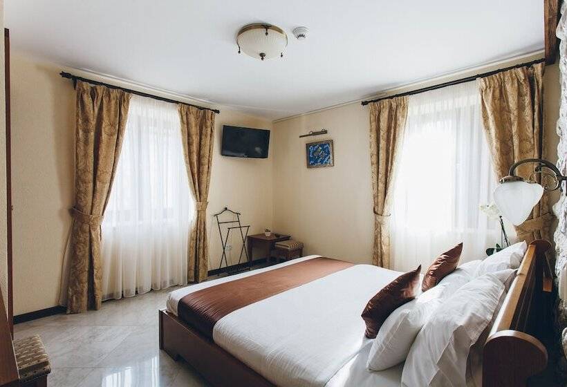 اتاق استاندارد, Carrubba