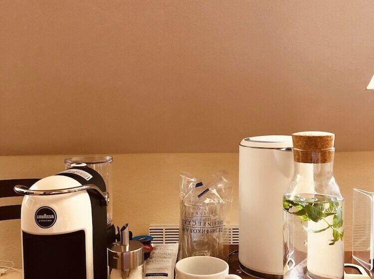 سوییت با چشمانداز دریا, Carrubba