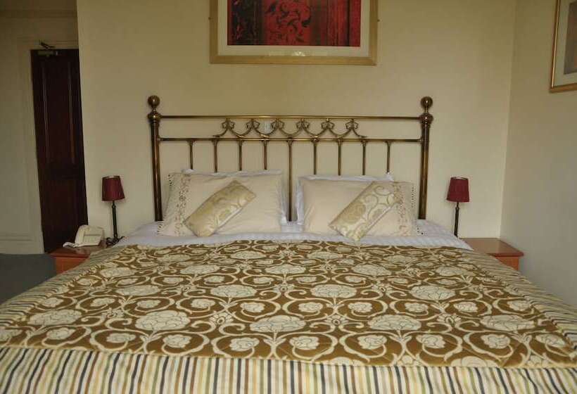 ダブルベッドのクラシックルーム, Farnley Tower Guesthouse