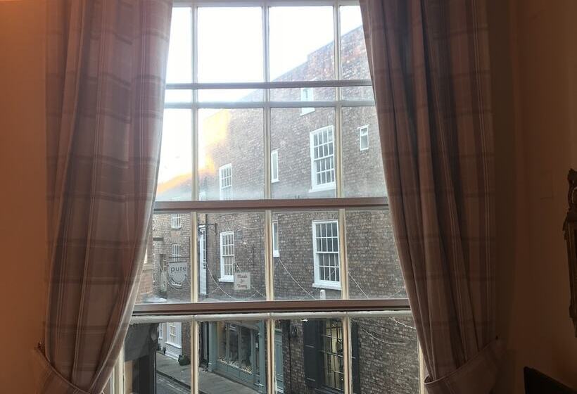 スタンダードルーム, Galtres Lodge Hotel & Forest Restaurant