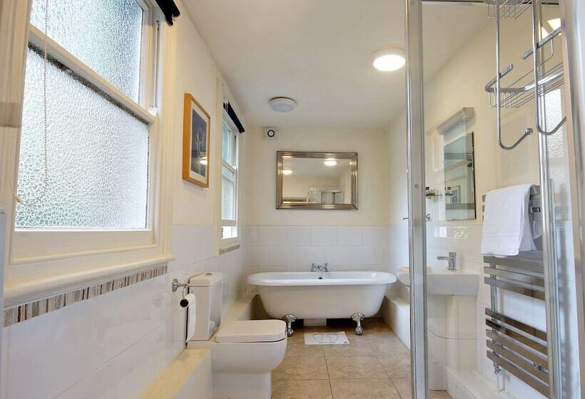 スーペリアールーム, Galtres Lodge Hotel & Forest Restaurant