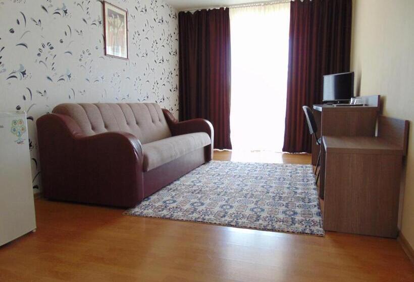 패밀리 룸, Holiday