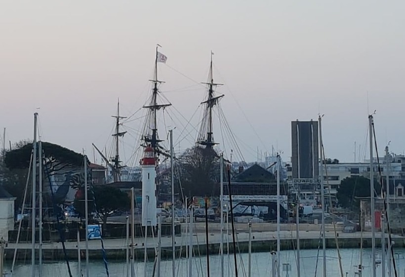 סוויטת ג'וניור נוף לים, La Marine, Vieux Port