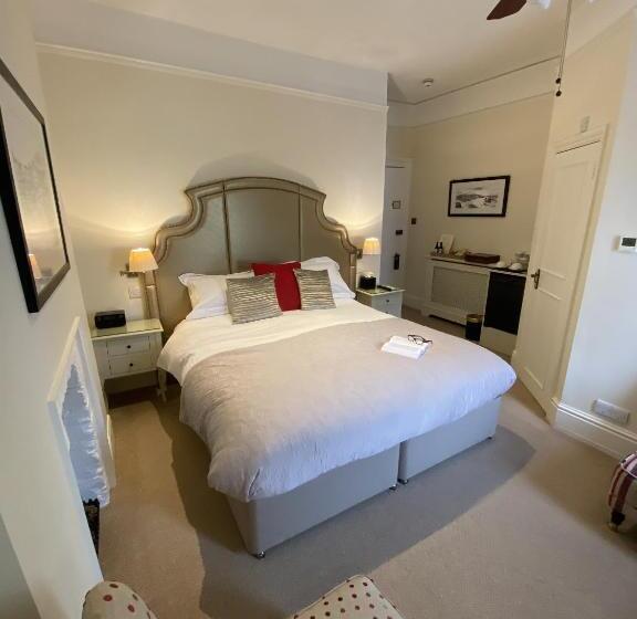 اتاق لوکس, Kingston House