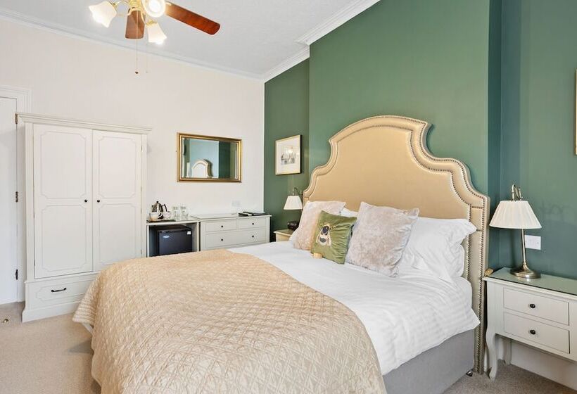 اتاق سوپریور با تخت بزرگ, Kingston House