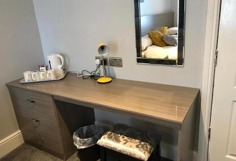 חדר סטנדרט לארבעה, Lexham