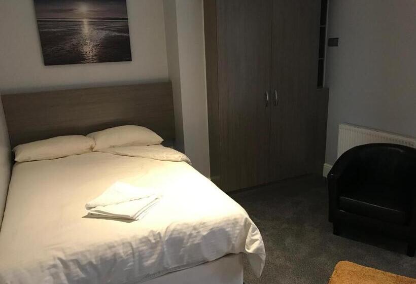 חדר סטנדרט לארבעה, Lexham