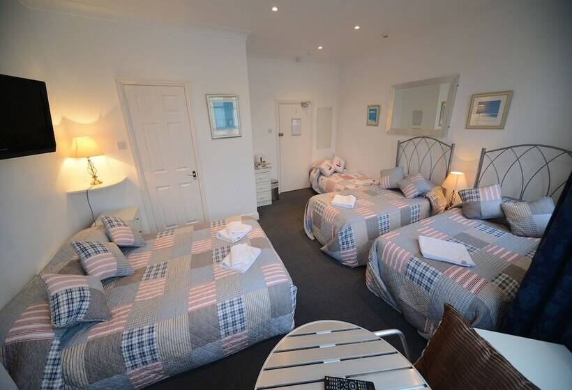 패밀리 룸, Marine View