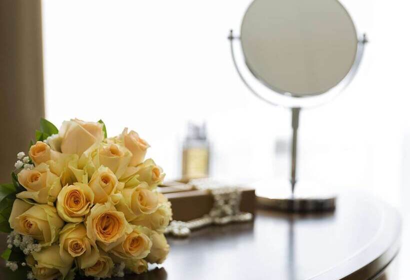 Люкс, Raffles Jakarta