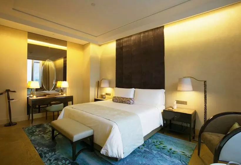 ガーデンビュースイート, Raffles Jakarta
