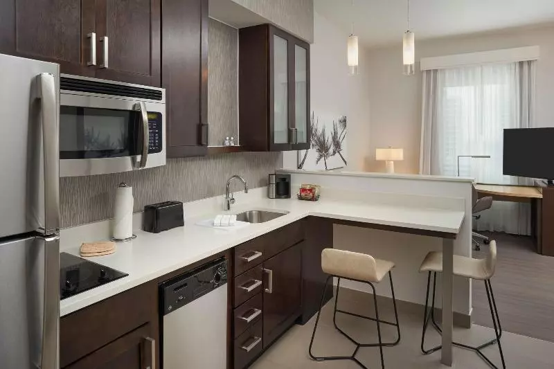 キングサイドベッドのスタンダードワンルーム, Residence Inn By Marriott West Palm Beach Downtown