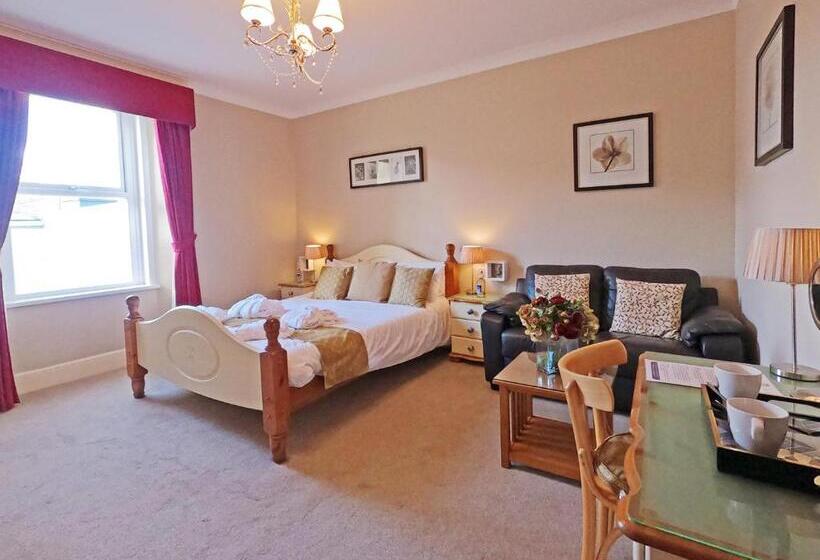 اتاق پرمیوم, Riviera Lodge