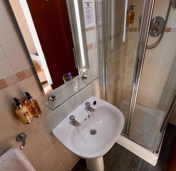 اتاق استاندارد یک نفره, Riviera Lodge