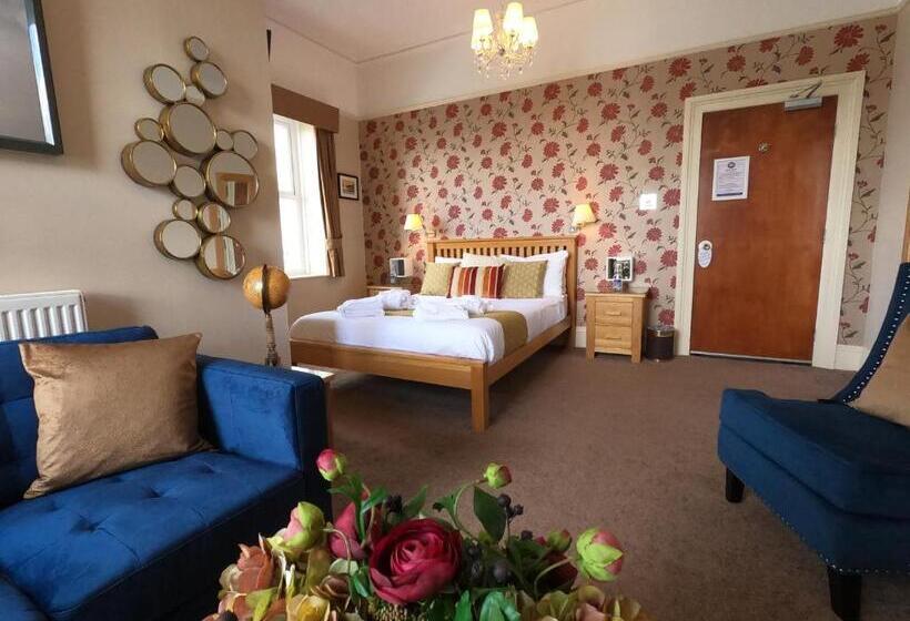 Номер Deluxe Вид на Бассейн, Riviera Lodge