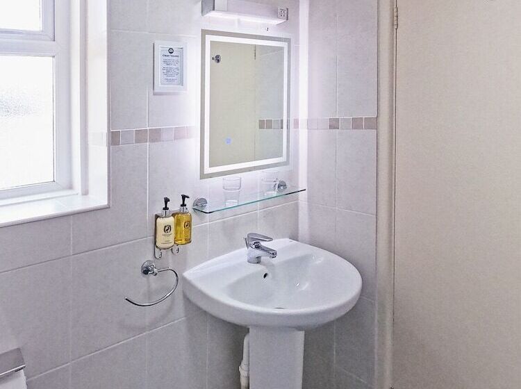 اتاق لوکس, Riviera Lodge