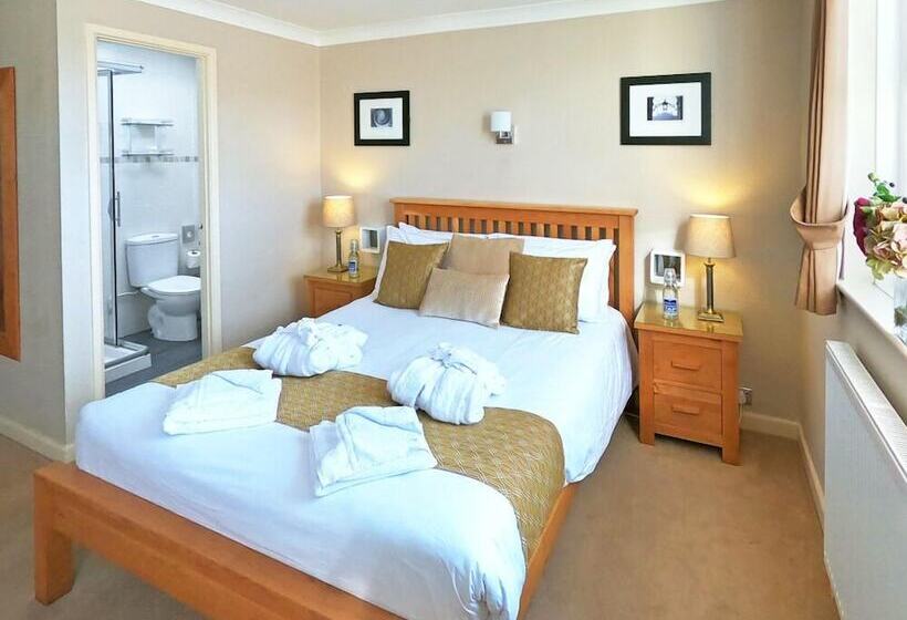 اتاق لوکس, Riviera Lodge