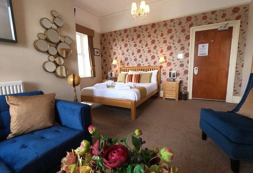 Номер Deluxe Вид на Бассейн, Riviera Lodge