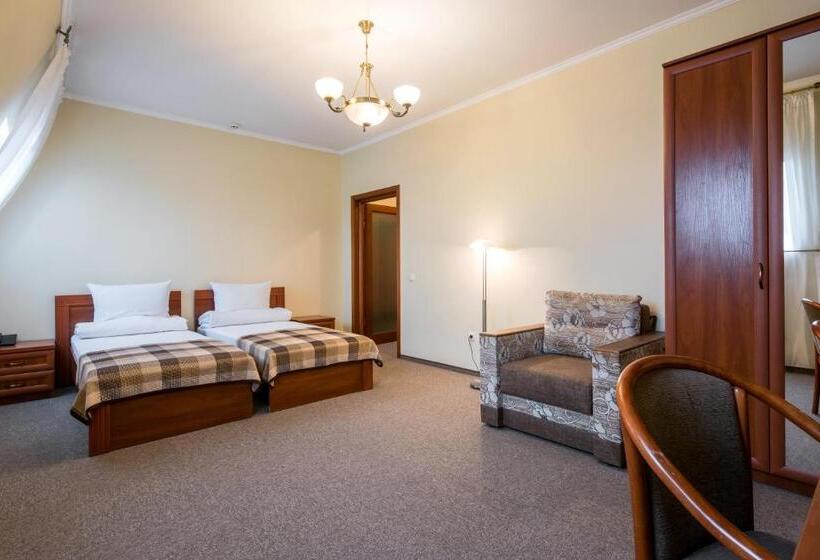 غرفة كومفورت, Stanislaviv