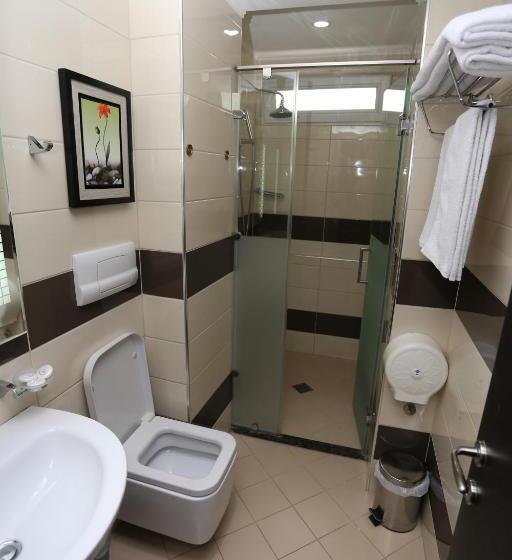 غرفة قياسية, Town House