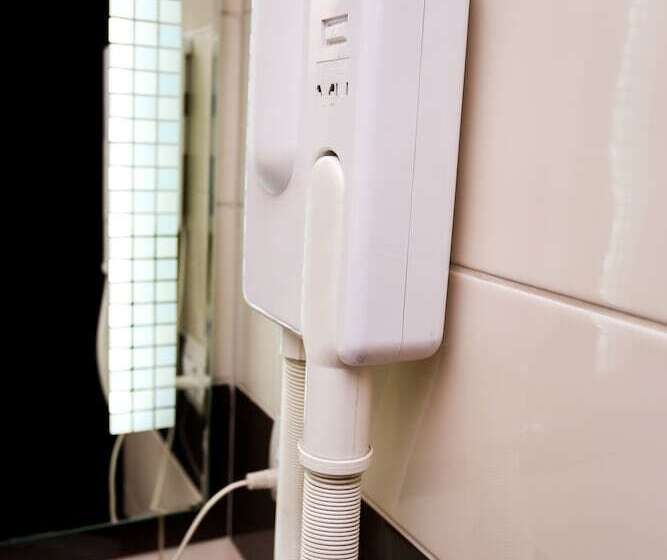 غرفة قياسية رباعية, Town House