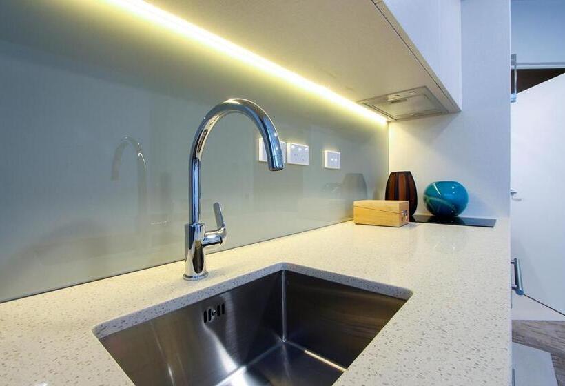 غرفة قياسية سرير كينج, Vr Queen Street Hotel & Suites