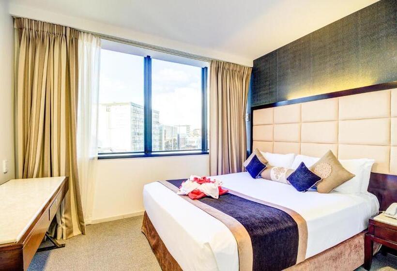 스위트, Vr Queen Street Hotel & Suites