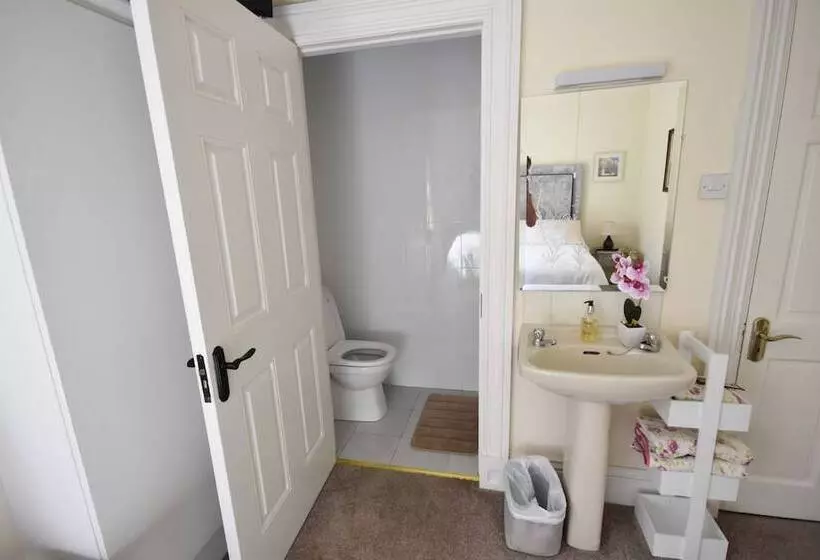 ファミリールーム, Knights Haven B&b