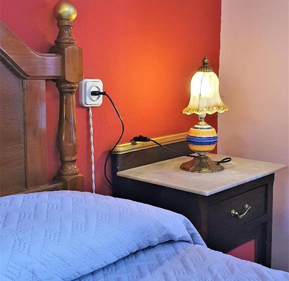 غرفة عائلية, Casa Bracamonte