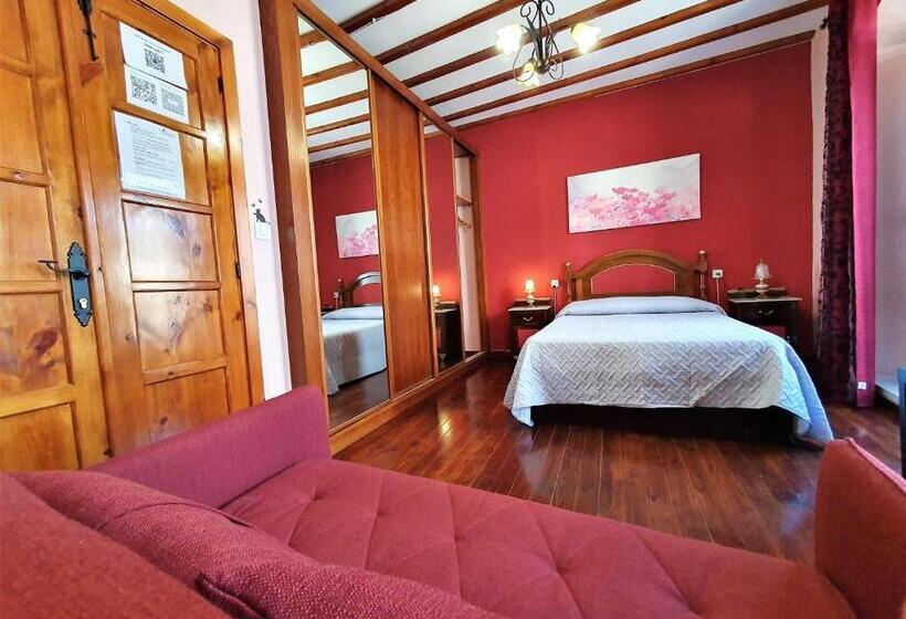 غرفة عائلية, Casa Bracamonte