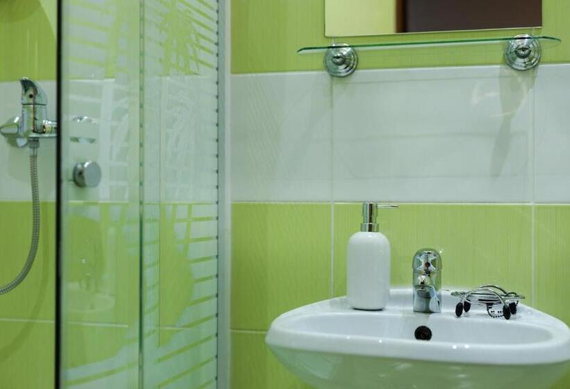 اتاق استاندارد, Pension Gallery