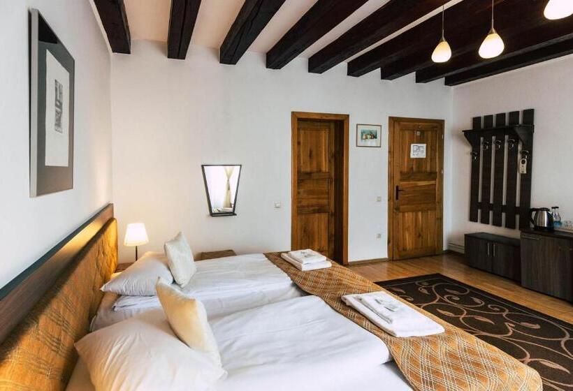 اتاق استاندارد, Pension Gallery