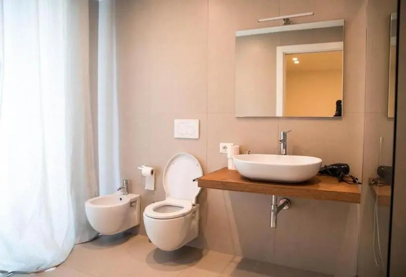 Standard Quadruple Room with Balcony, Dimore Dalle Zie
