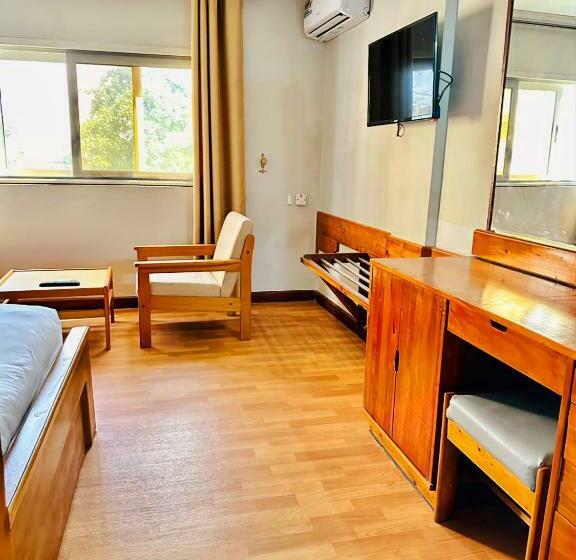 اتاق استاندارد با تخت بزرگ, Royal Village