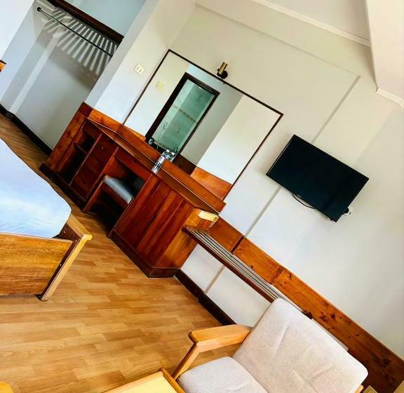 اتاق استاندارد با تخت بزرگ, Royal Village