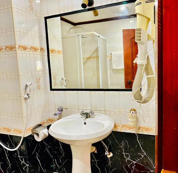 اتاق استاندارد با تخت بزرگ, Royal Village