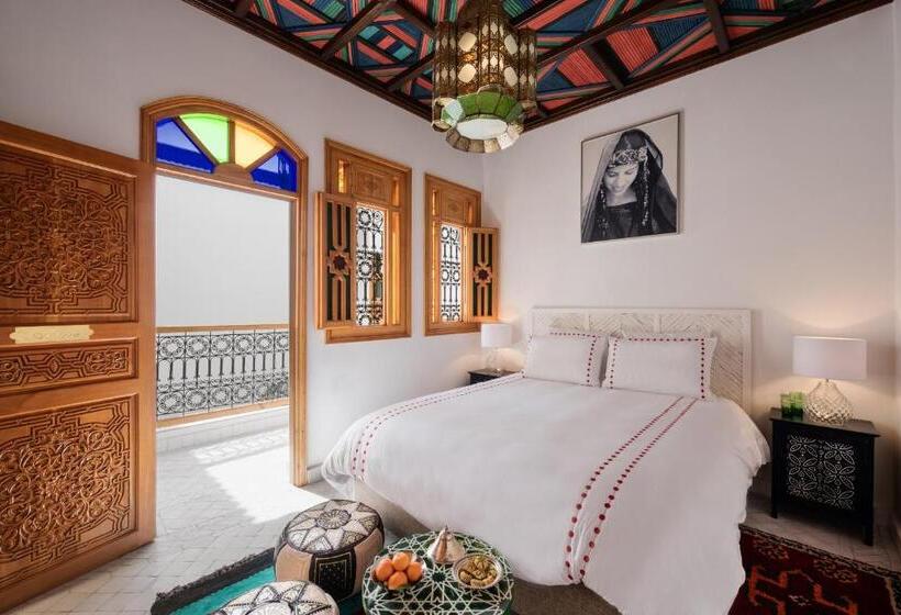 اتاق استاندارد, Emma S Riad