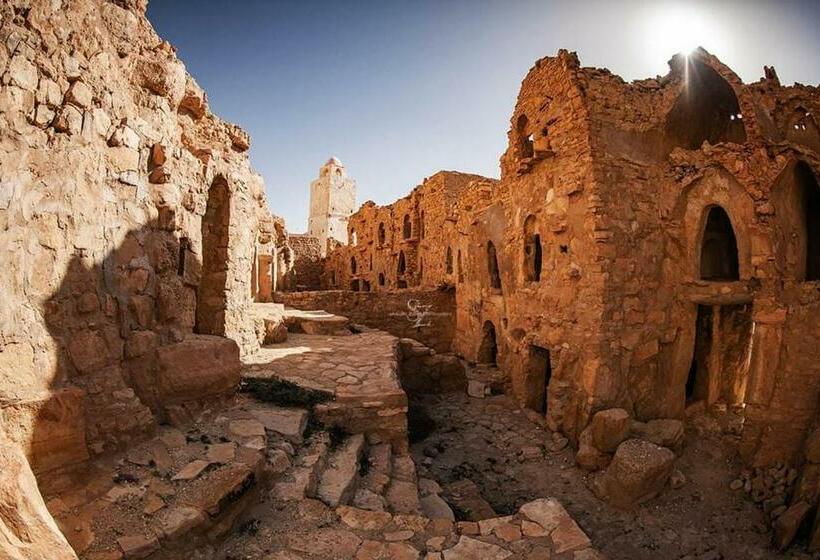 اتاق لوکس, Pansy