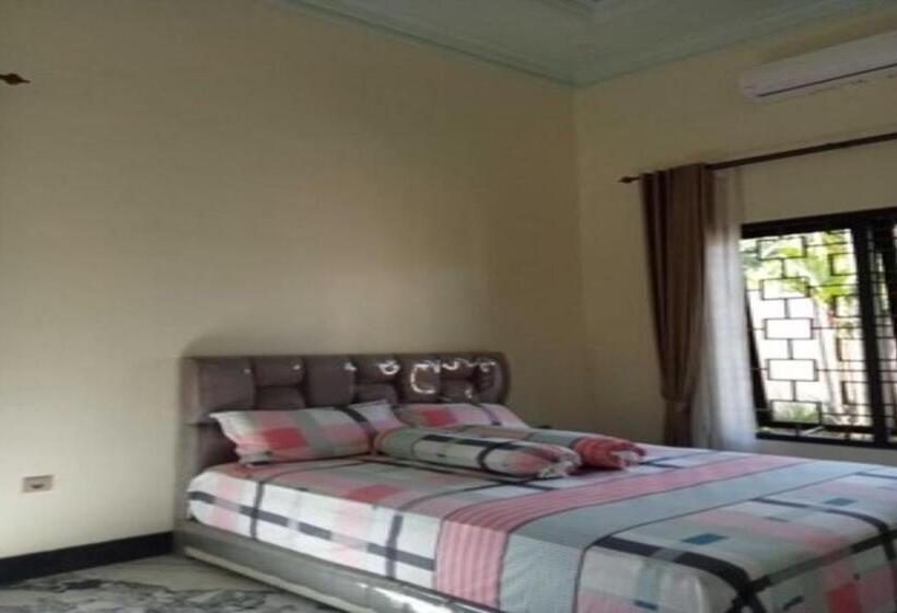 Номер Deluxe, Express O 91708 Rumah Sriwijaya 12a Syariah