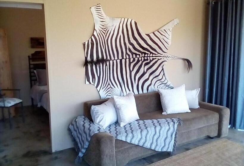 1 Bedroom Chalet, Nyani Lodge Dinokeng